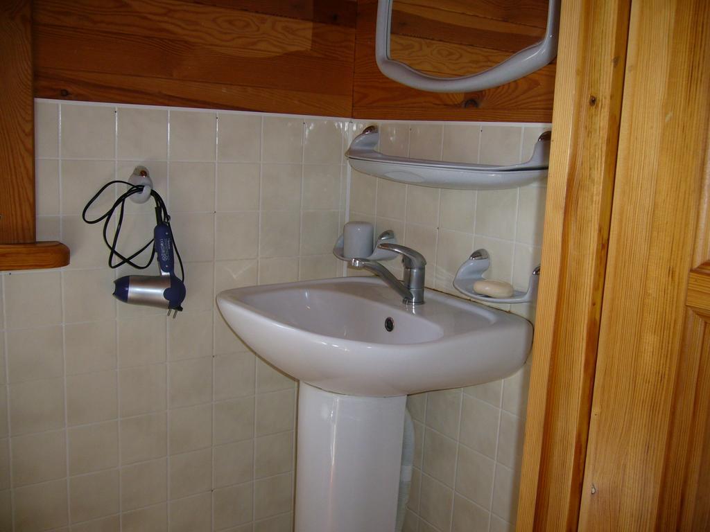 Gasthaus Ezerzemes Nirza Zimmer foto